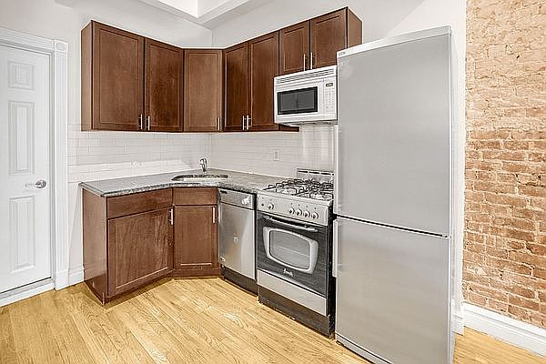 2nd image of 419 E 82nd St #3E