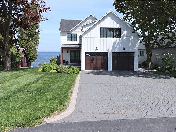 2nd image of 10411 Bayshore Dr