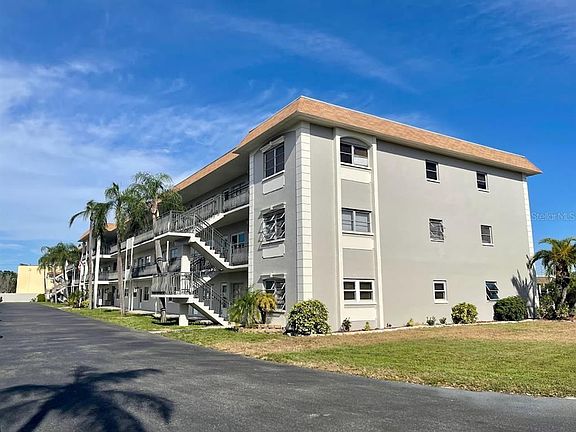 3rd image of 211 Pasadena Ave N APT 110
