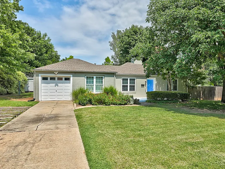 2801 Croydon Ct — Photo 1