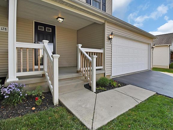 3rd image of 1128 Streamside Dr