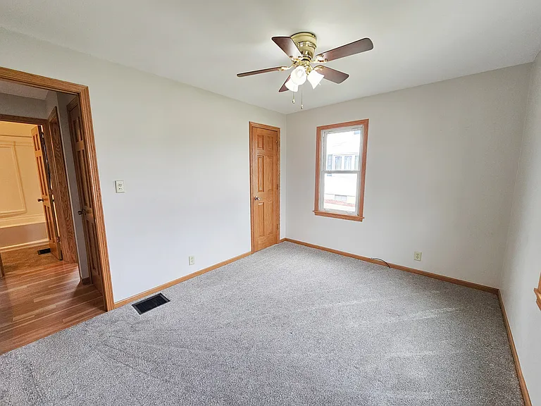 133 Concord Ave — Photo 12