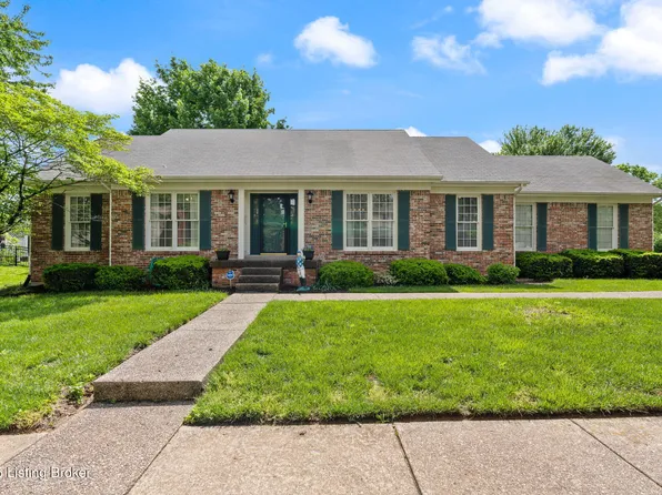 8206 Regency Woods Way, Louisville, KY 40220
