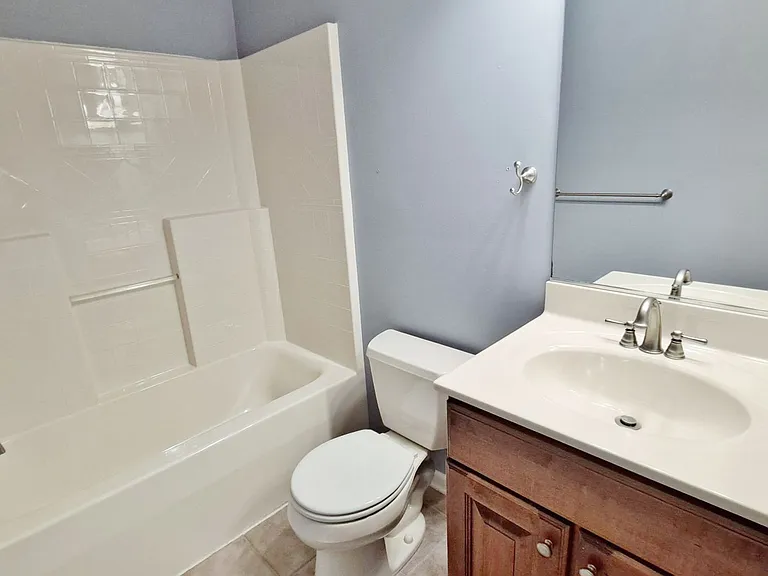253 N Front St — Photo 37