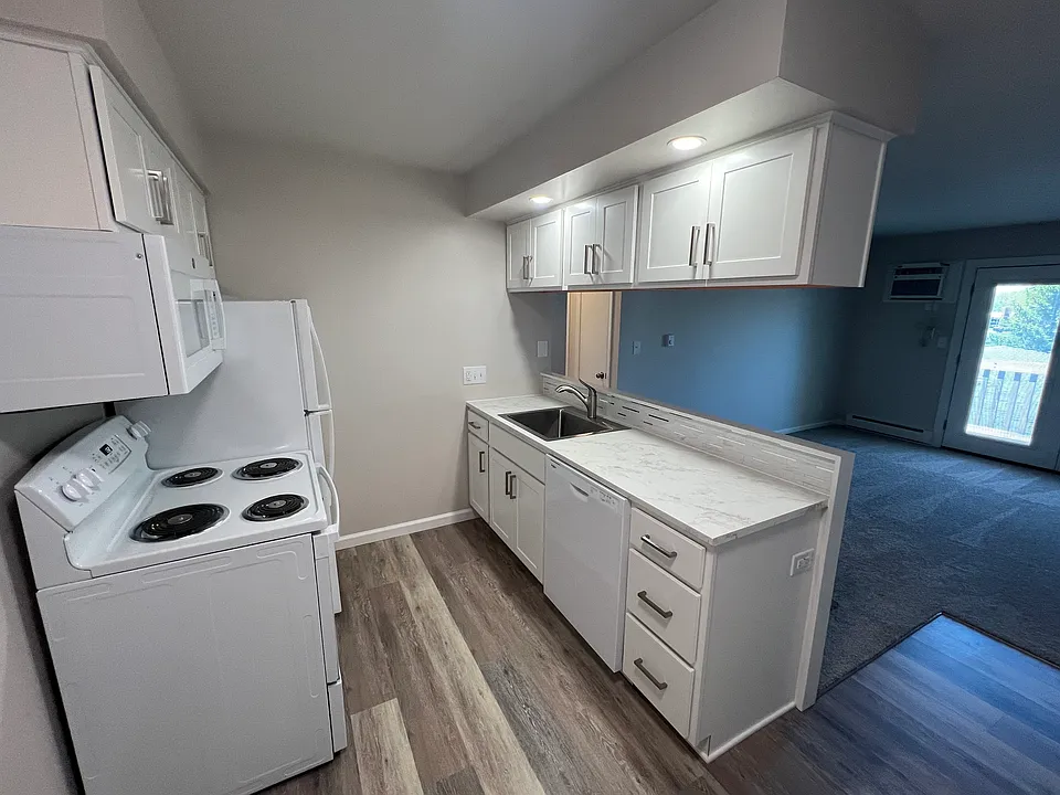 Lakewood Apartments