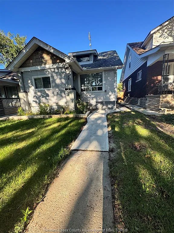 2 bed, $1,595 — Photo 1