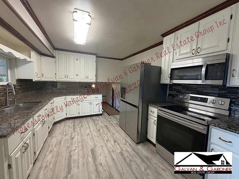 1435 Coronado Dr — Photo 4