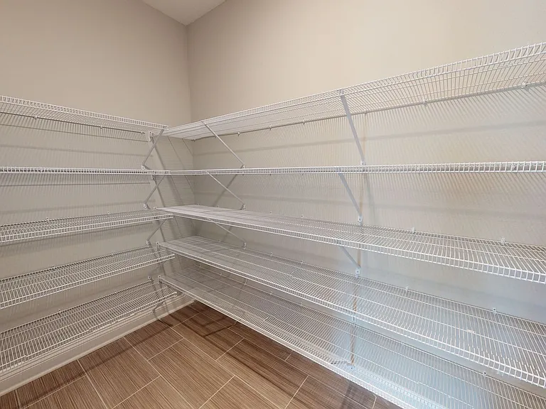 90 Oak Knoll Ct — Photo 10