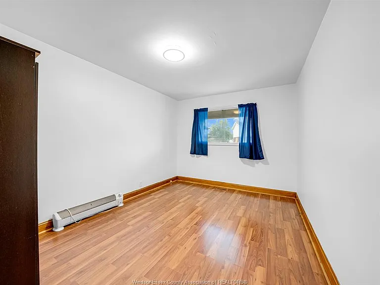 3999 Grand Marais Rd E — Photo 11