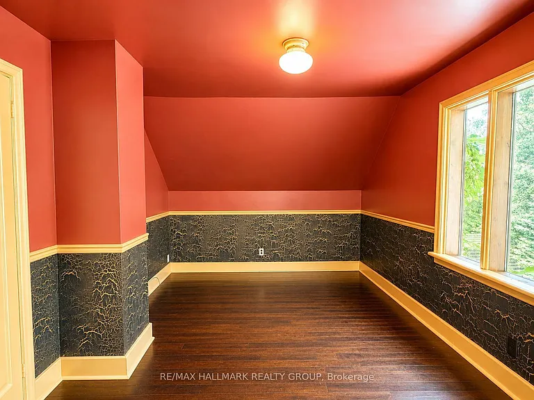 3565 Albion Rd — Photo 17