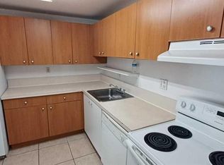 405 Executive Center Dr APT 203, West Palm Beach, FL 33401