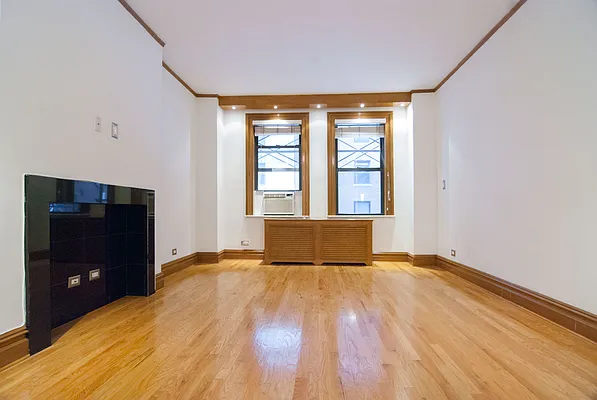 Rented by WAM Partners - William Moses Co. | media 74