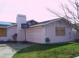 45 Peach Dr, Salinas, CA 93901