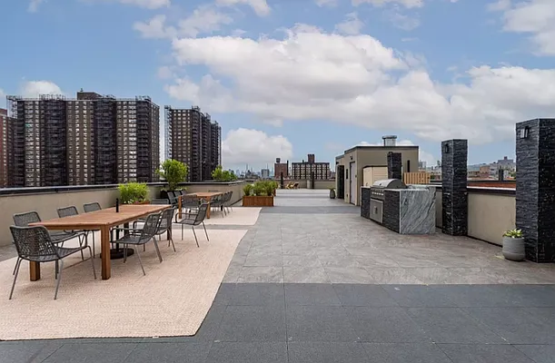 Rented by Bond New York | media 60