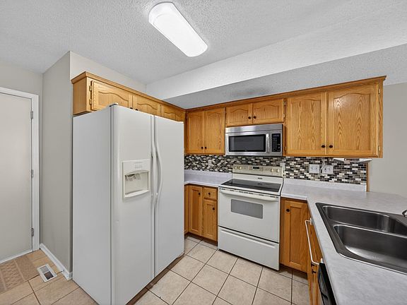 4th image of 5509 25th Ave NW