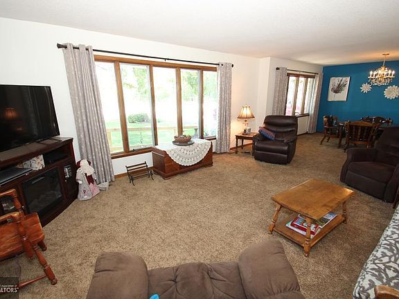5th image of 500 10th St S