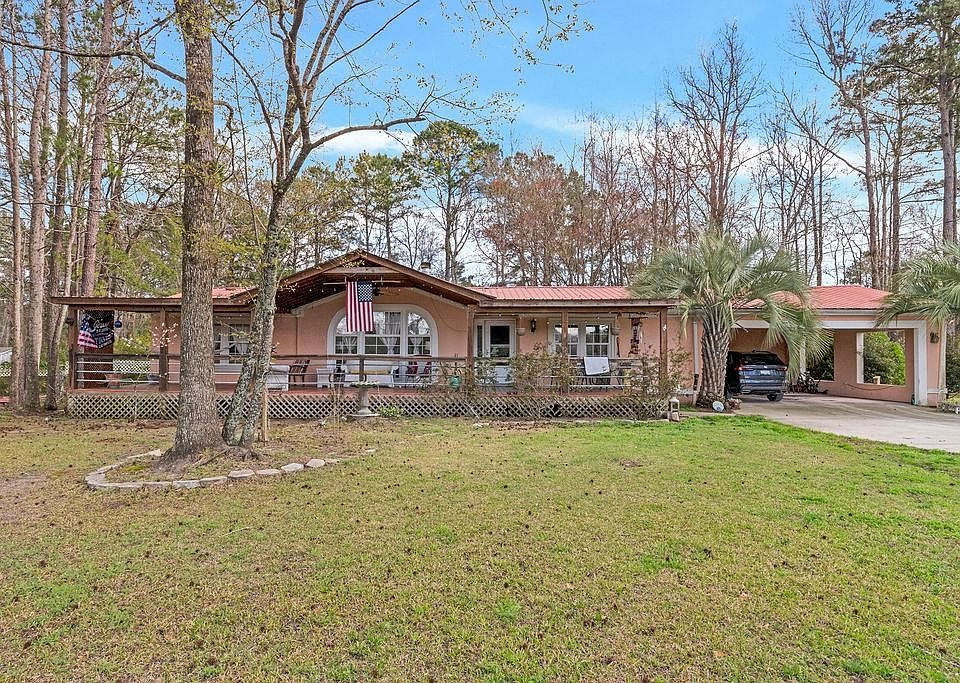 1st image of 210 Mountain Dr.