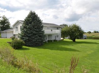 2305 Pierce Dr, Tracy, IA 50256
