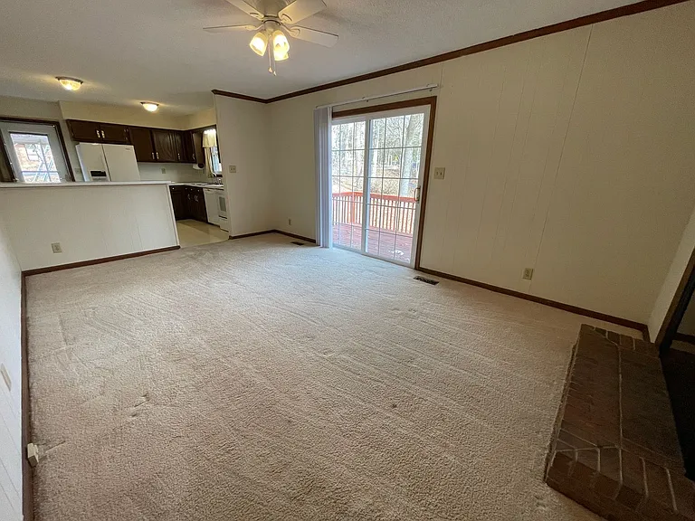 106 Downing Ct — Photo 19