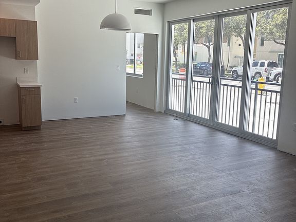 5th image of 14300 SW 260th St #201