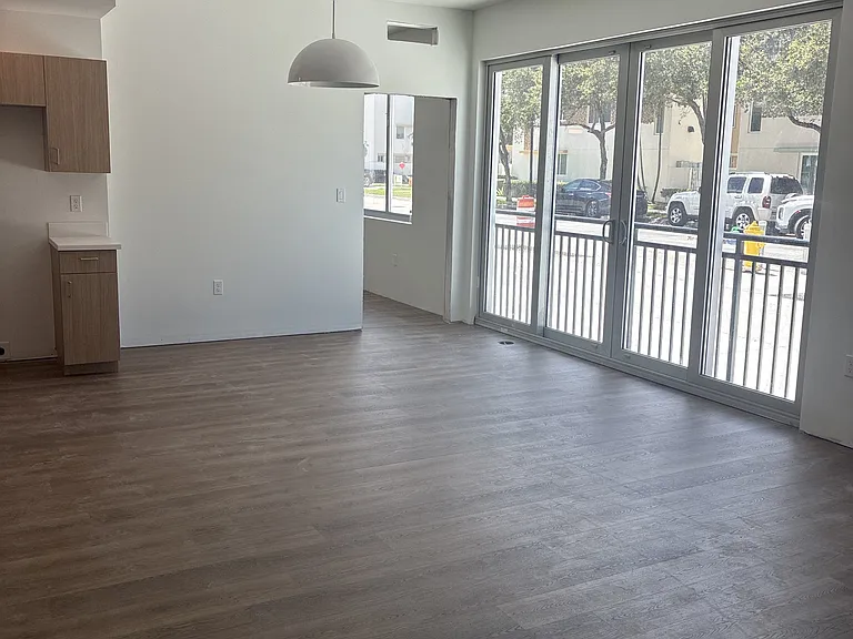 14300 SW 260th St — Photo 5