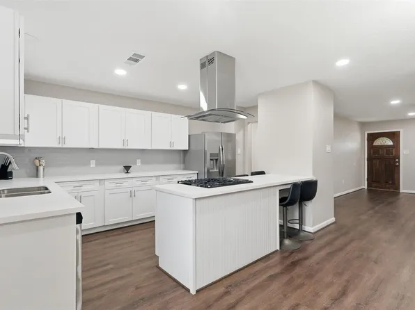 3517 Longwood Dr, Pasadena, TX 77503