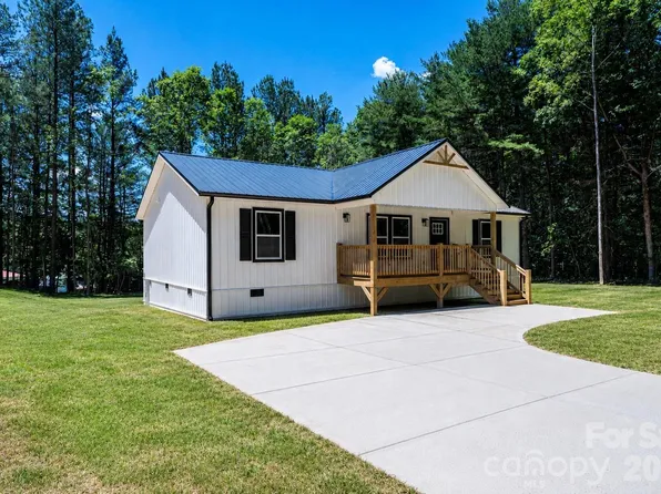 2918 Ivory Pl, Granite Falls, NC 28630