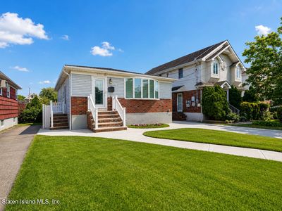 210 Rensselaer Ave, Staten Island, NY, 10312