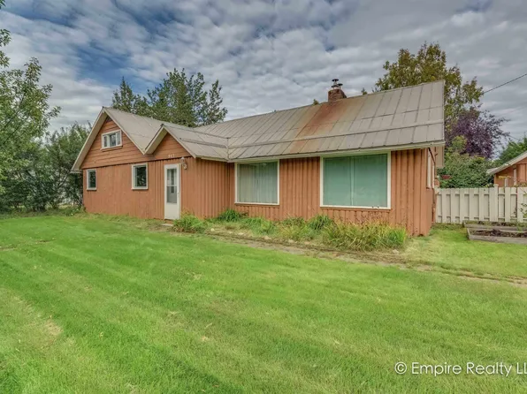 943 Gilmore St, Fairbanks, AK 99701