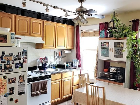 2nd image of 2234 43rd St