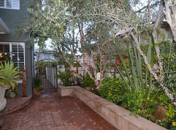 2nd image of 4616 Vereda Luz Del Sol