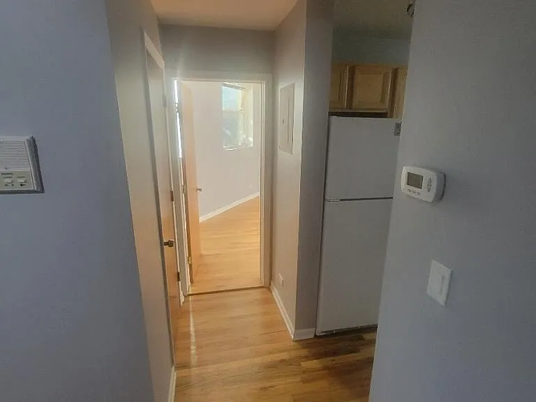 2848 N Christiana Ave — Photo 6