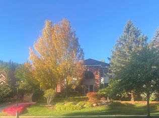 887 Pond Island Ct, Northville, MI 48167