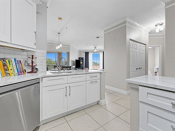4th image of 4333 BAYSIDE VILLAGE DRIVE #304