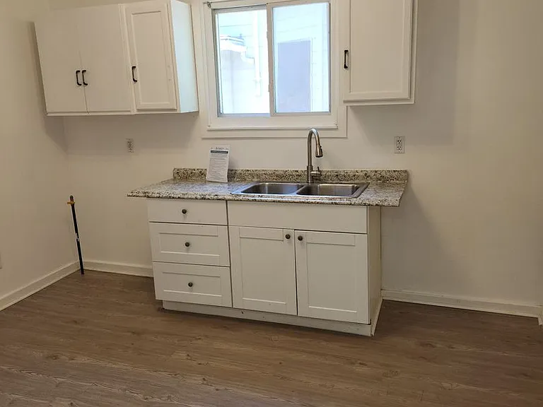 254 Lexington Ave — Photo 6