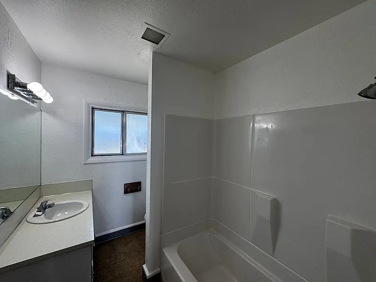 1527 Santa Clara St — Photo 11