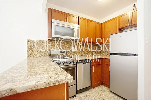 Rented by R New York | media 5