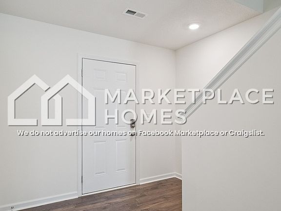 5th image of 2069 Southwood Cir