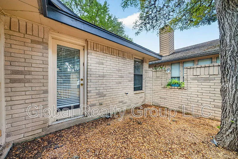 2 bed, 2.0 bath, 1510 sqft, $1,475 — Photo 3