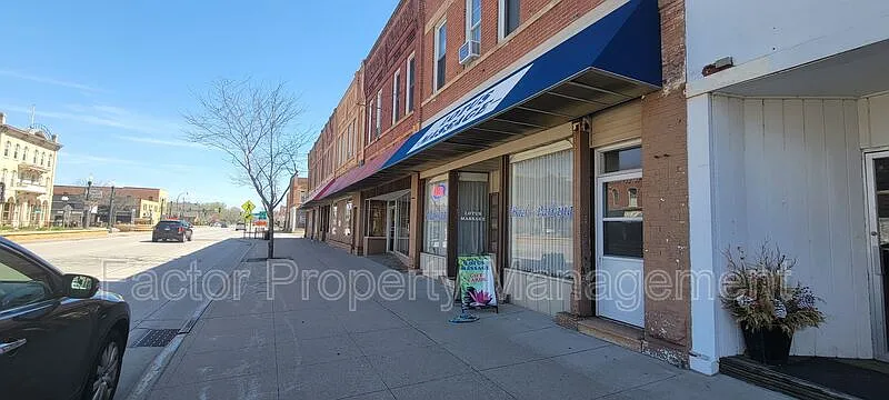 201 1/2 S Minnesota Ave #4