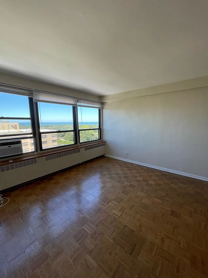 4180 Marine Terrace Apartments — Photo 4