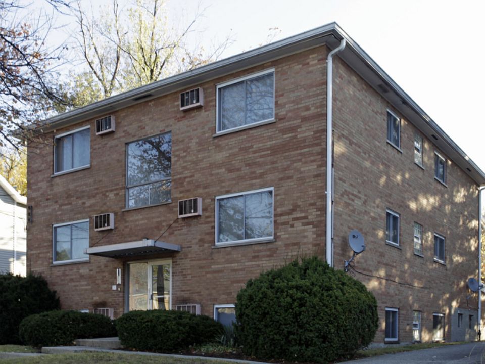 Pleasant Ridge Square Apartments 6140 Ridge Ave Cincinnati OH Zillow