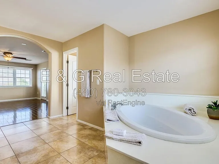 3642 E Horace Dr — Photo 19
