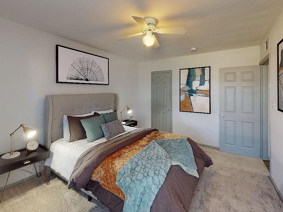 Model Main Suite