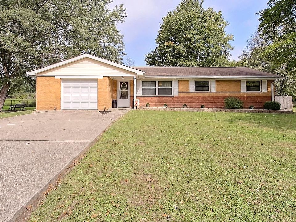 1st image of 9 Rockwood Dr