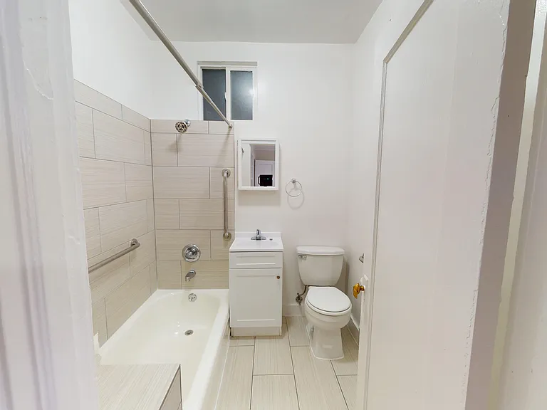 925 Geary Street — Photo 3