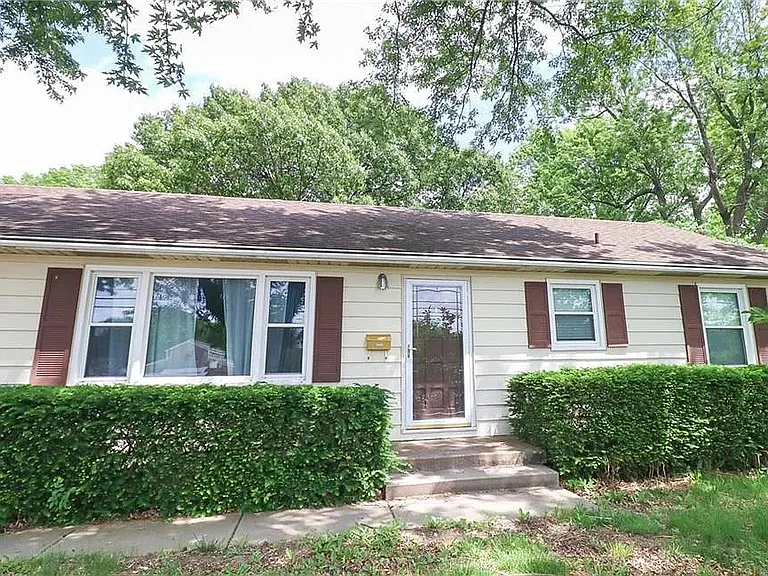7039 Nieman Rd — Photo 19