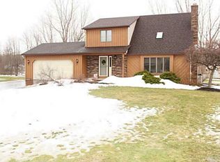 6674 County Line Rd, Ontario, NY 14519