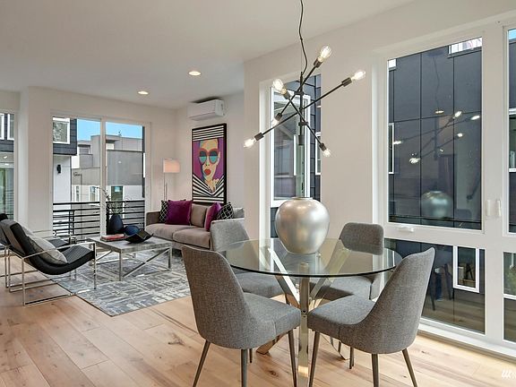 4th image of 113 26th Avenue E #A