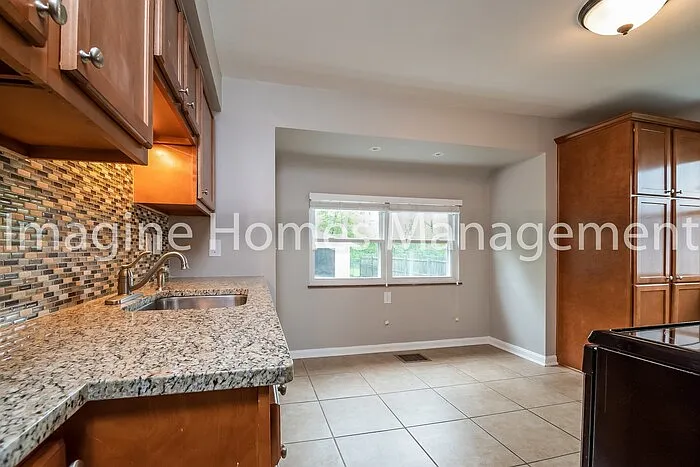 4617 Orchard Ln — Photo 5